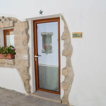 Domus Pensión 4*